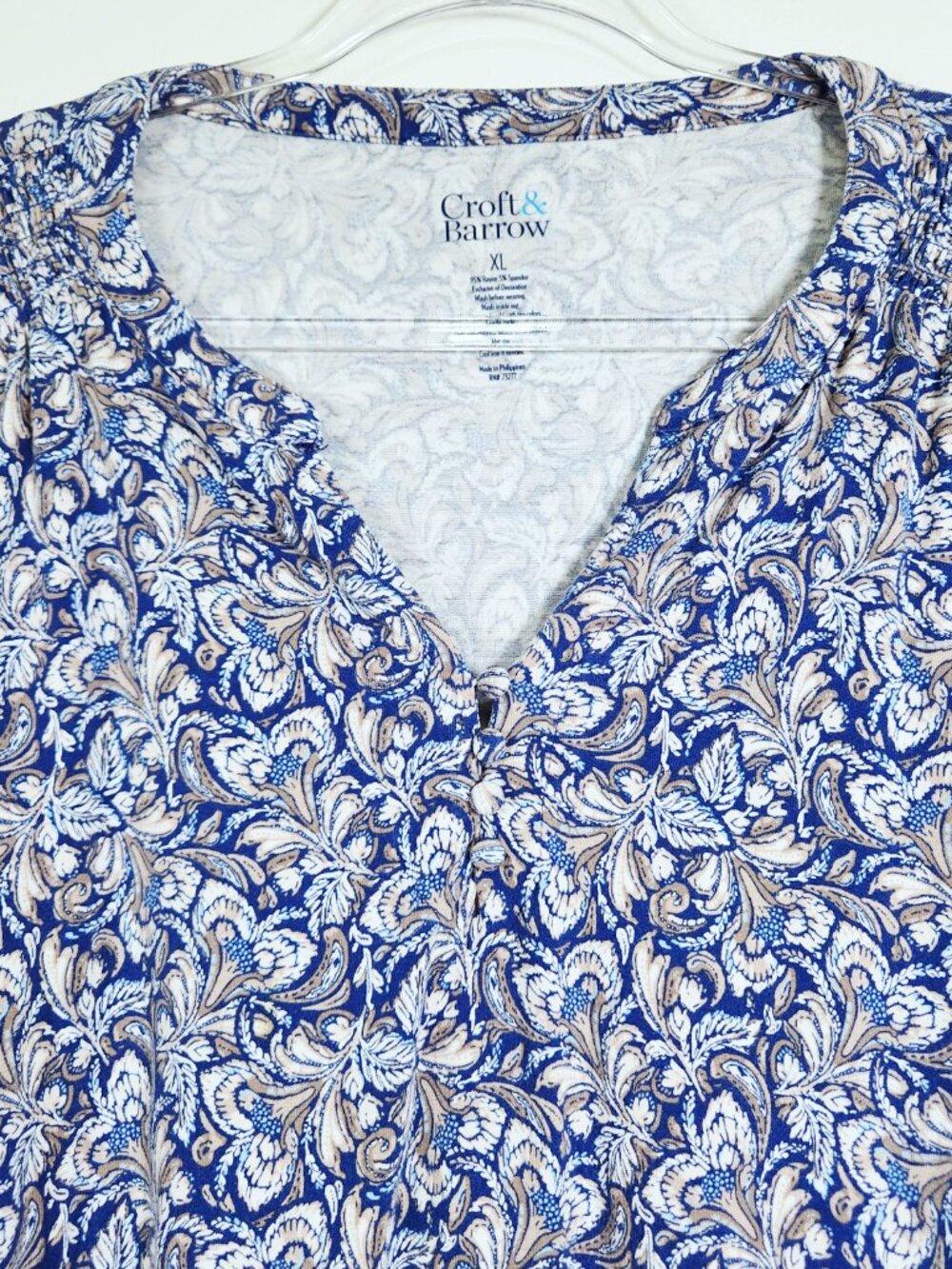 Croft Barrow Womens Top Size XL Blue Henley Long Sleeve Blue Smocked Shoulders - Picture 2 of 11